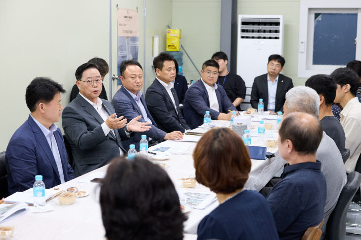 강수현 양주시장, 수출 제조기업 ‘나비야삭스’ 현장 방문