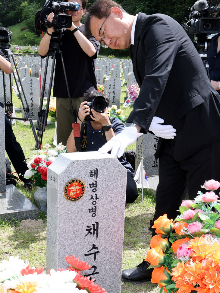 梨꾩닔洹??곷퀝 臾섏뿭 李얠? 源紐낇쁽 ?밸퀎寃??