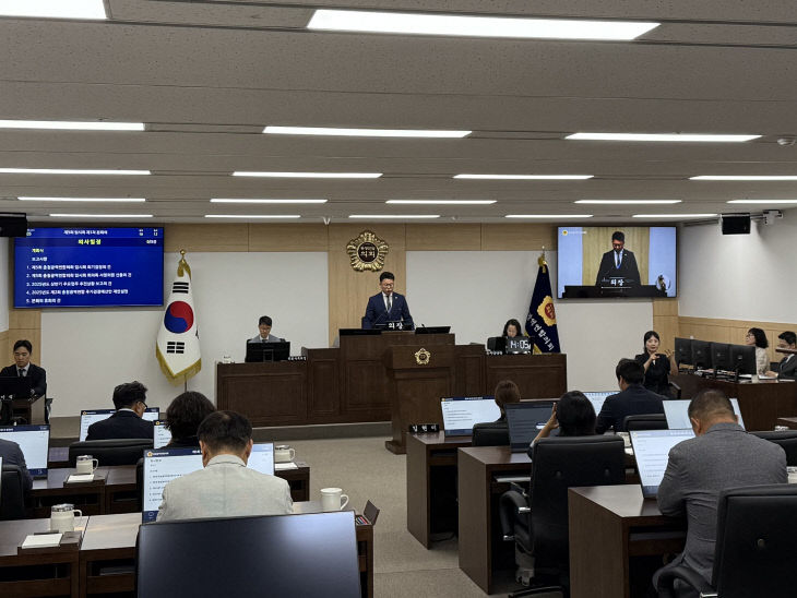 1. 충청광역연합의회, 제5회 임시회 개회(사진)