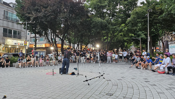 7.8(김해시 청년 문화예술 공연 ‘플라이브(즐(1)