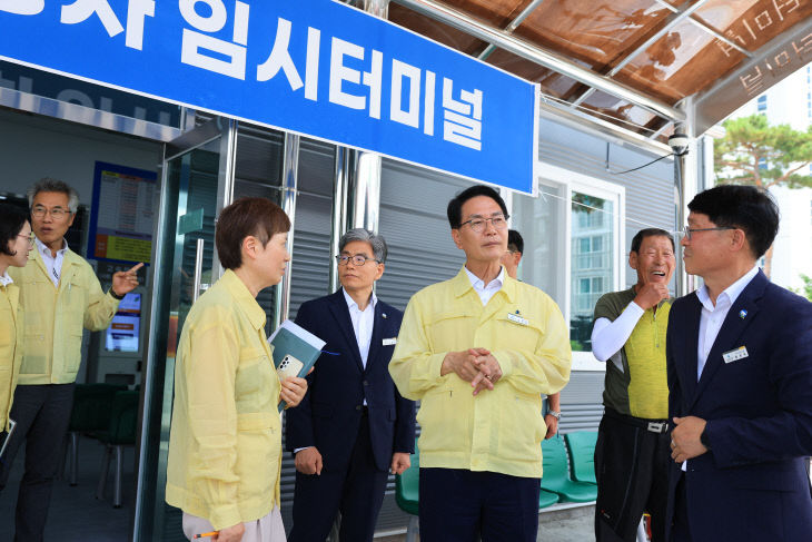 심덕섭 고창군수, 임시터미널 운영 현장점검(3)