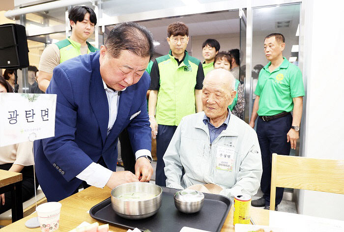 5. 파주시 새마을회, '어르신 경로위안잔치' 개최 (2)