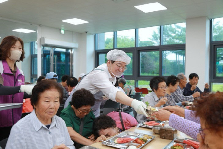 사진4) 옥천군 노인복지관 초복행사(청산분관) (1)