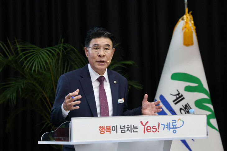 [크기변환][사진]취임 3주년 언론인 간담회 질의응답