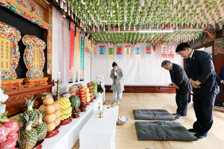 화성특례시의회, 정조대왕 225주기 기신재 봉행 참석