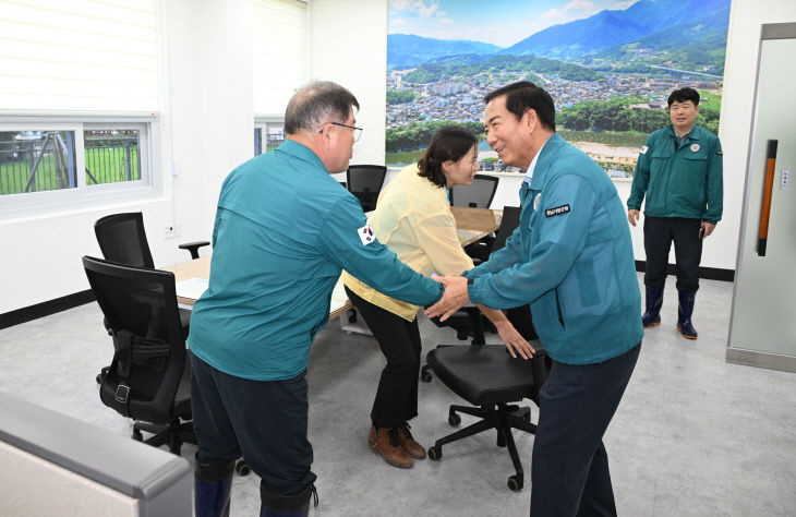 거창군수 호우피해 현장 방문(산청)