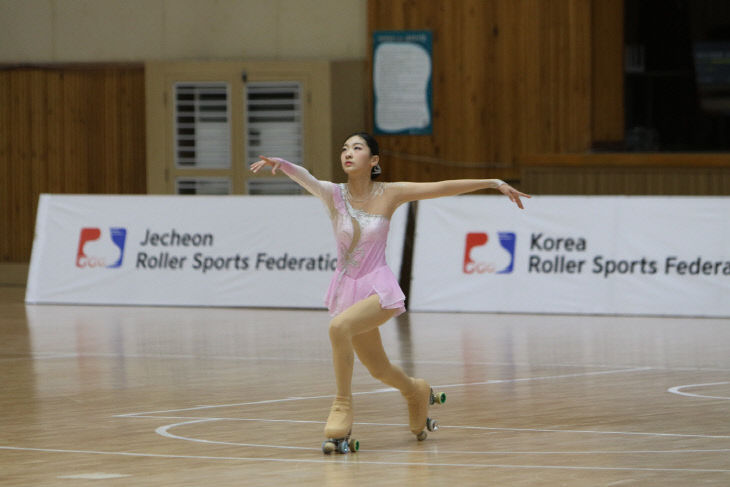 -아티스틱