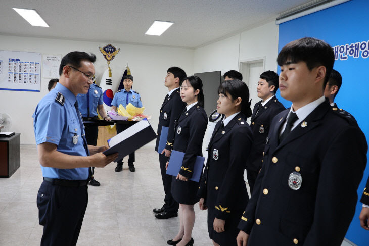 임명장 수여(2)