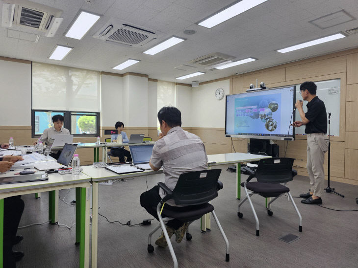 보도 1) 공모 발표심사