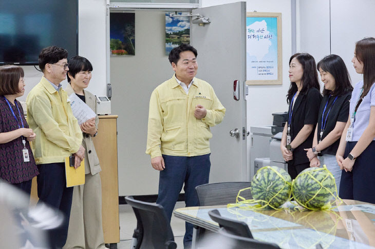 3. 오세현 아산시장, 수해피해 대응에 헌신한 전 직원 격려 (1)
