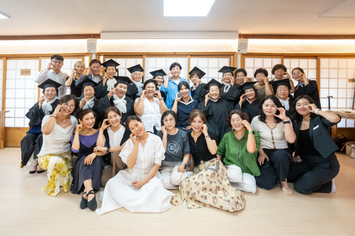 옛도심지역 문해교육 수료식(2)