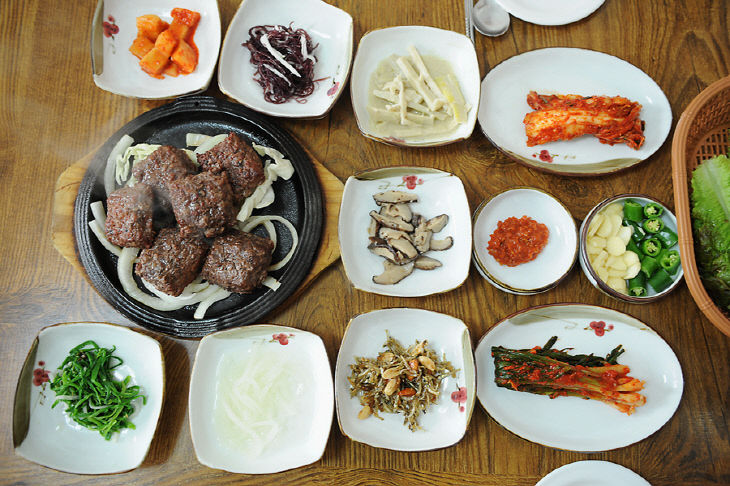 담양신식당 떡갈비 차림