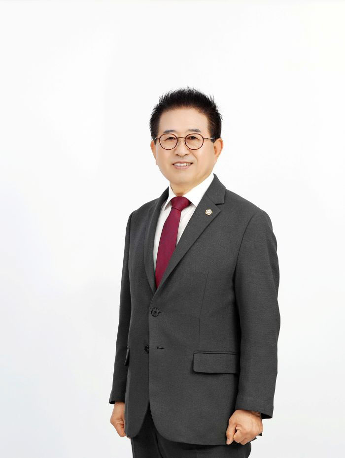 허경행 의장