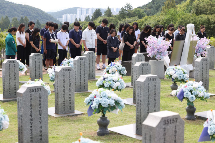 세종교육청, 학생과 학부모가 함께하는 안보현장 견학2