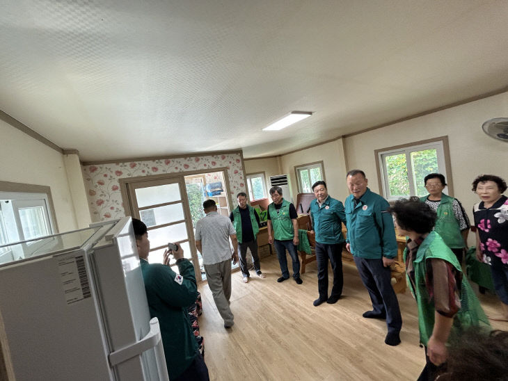 9.고덕면 새마을 반찬 봉사 모습 (1)