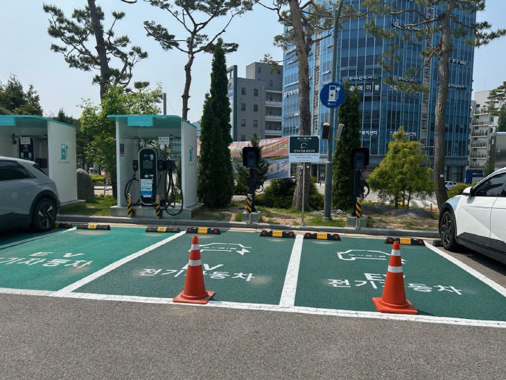 1.예산군청 전기자동차 충전구역 현장 모습
