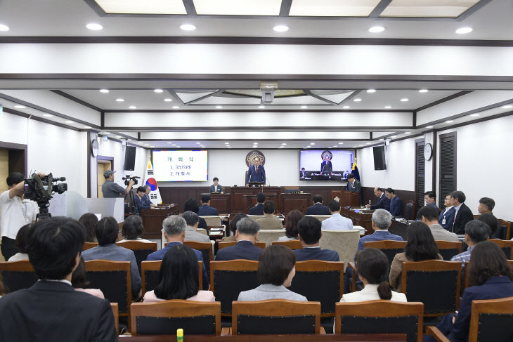 사진(제340회 동두천시의회 임시회 개회)
