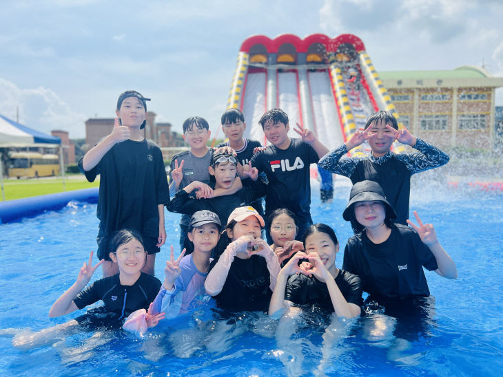 사본 -2. 송산초 물놀이 (2)