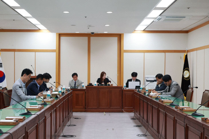 행정문화위원회