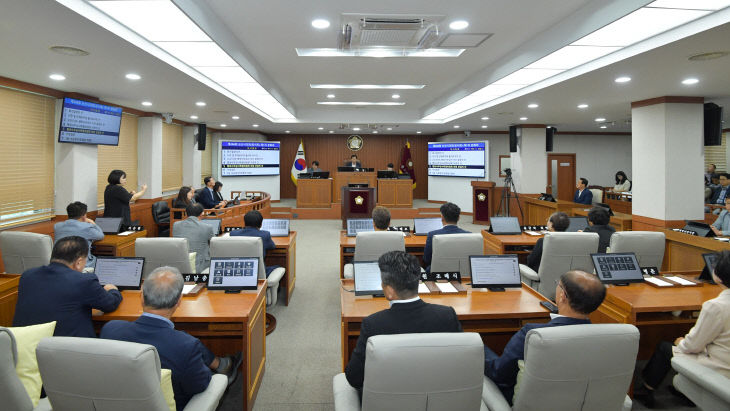 2025.09.09(화) 제266회 논산시의회 임시회 개회 본회의장 전경