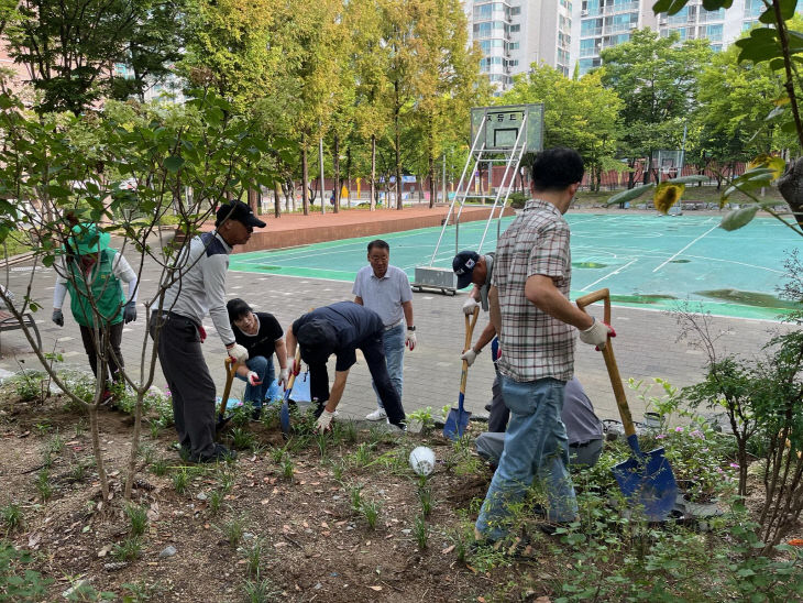 쌍용3동(자생단체 연합 대청소) (2)