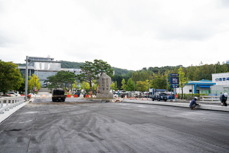 하천과(22일 개통 예정인 불당5교 교량 재가설 공사 현장) (1)