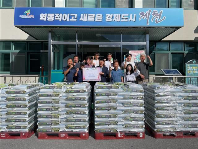 윤수명 대표, 추석맞아 이웃사랑 백미 400포 기탁