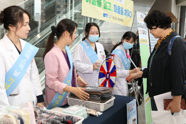 순천향대천안병원 호스피스팀의 퀴즈이벤트 모습ff