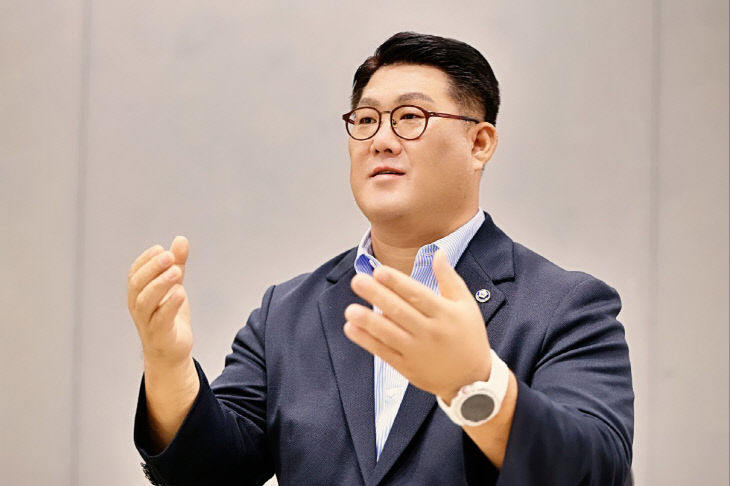 손선우 위원장