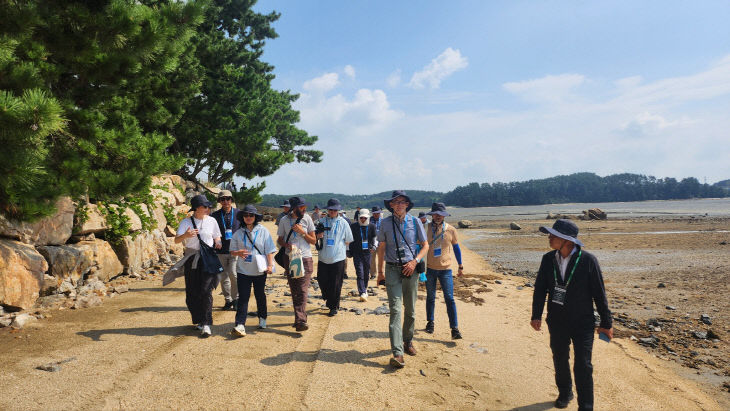1. 지난 9월 30일 가로림만 일원에서 진행된 갯벌 현지실사3