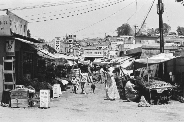 용두시장 풍경_1974--_0