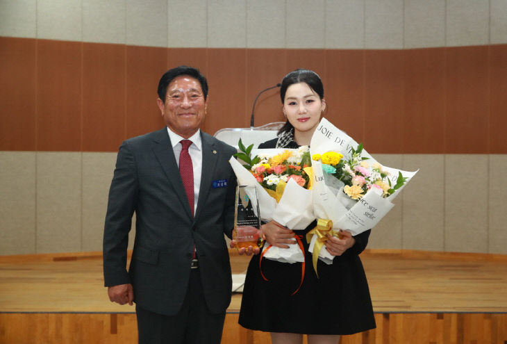 1-1. 곡성군, 가수 나영 홍보대사 위촉