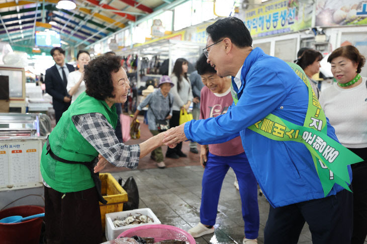 여성단체와 함께하는 전통시장 장보기 행사(2)