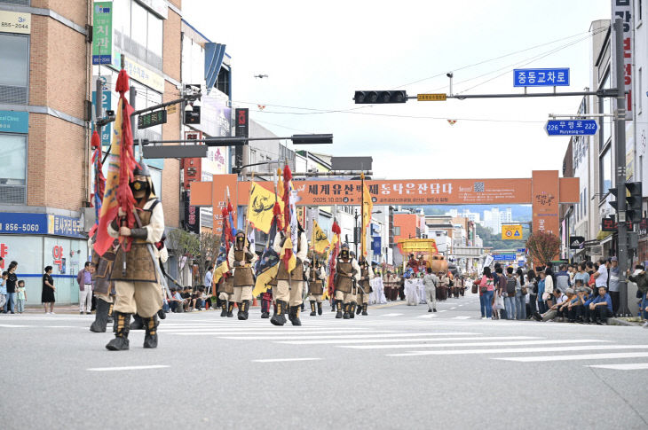 제71회 백제문화제_웅진성 퍼레이드 사진