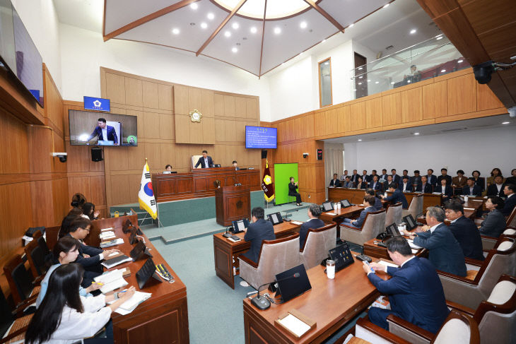 [보도자료사진] 251014 부안군의회  제365회 임시회 개회