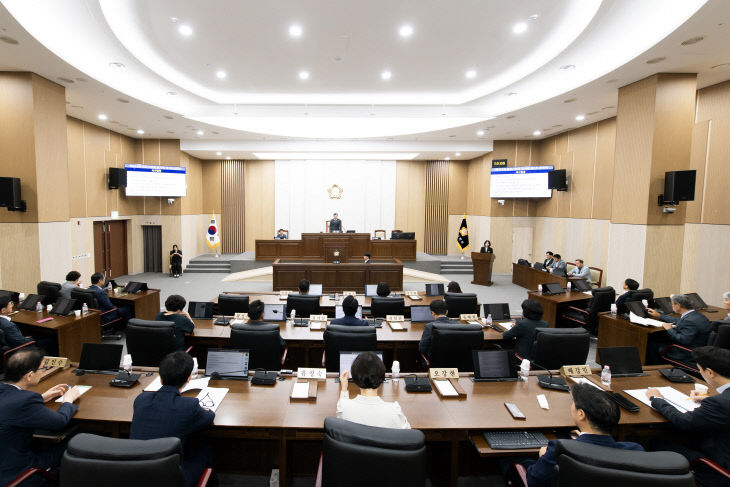 2025-10-17 본회의 전경