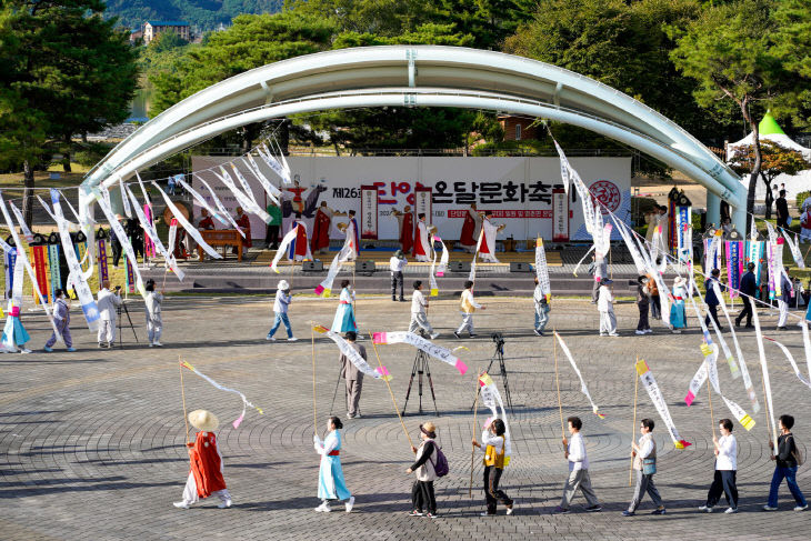 보도 1) 지난해 온달문화축제(2)