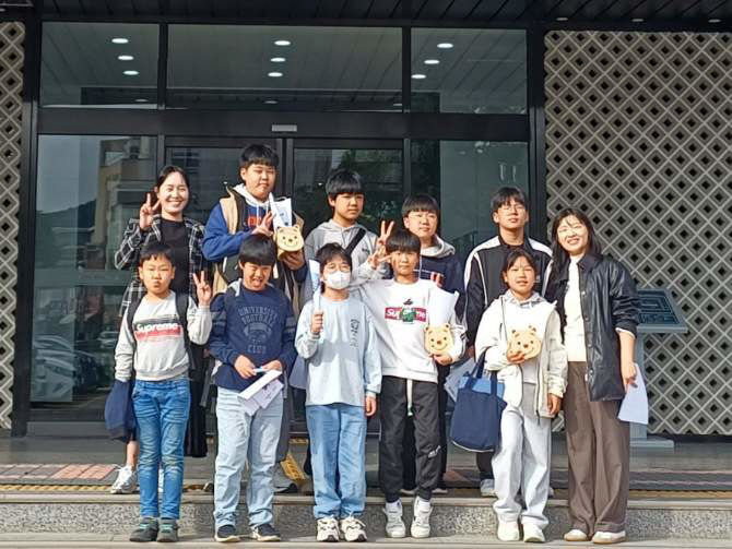 아산초등학교 고창군청 견학(1) (1)