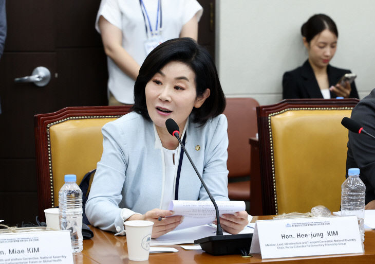 [보도참고사진]_김희정_국회의원_1