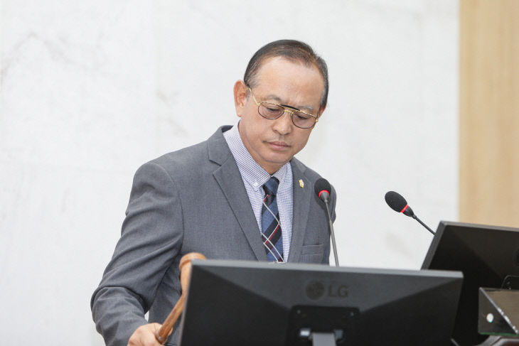 20251024 예산군의회 장순관 의장