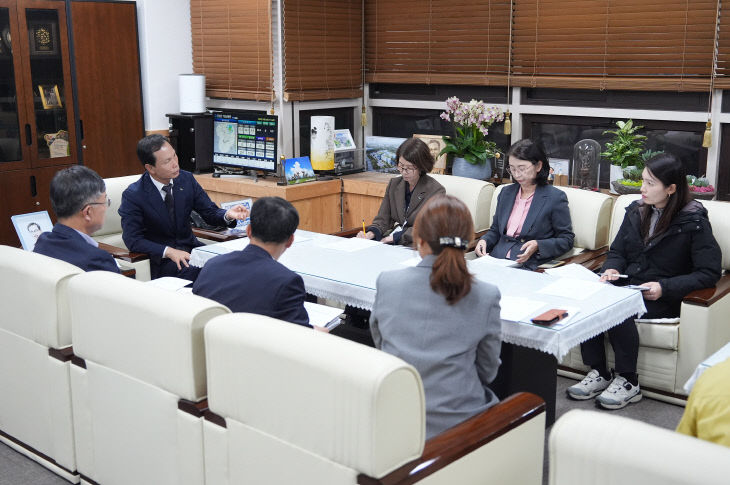 조병옥 음성군수와 군청 관계자들이 대소면 화학물질 누출사고