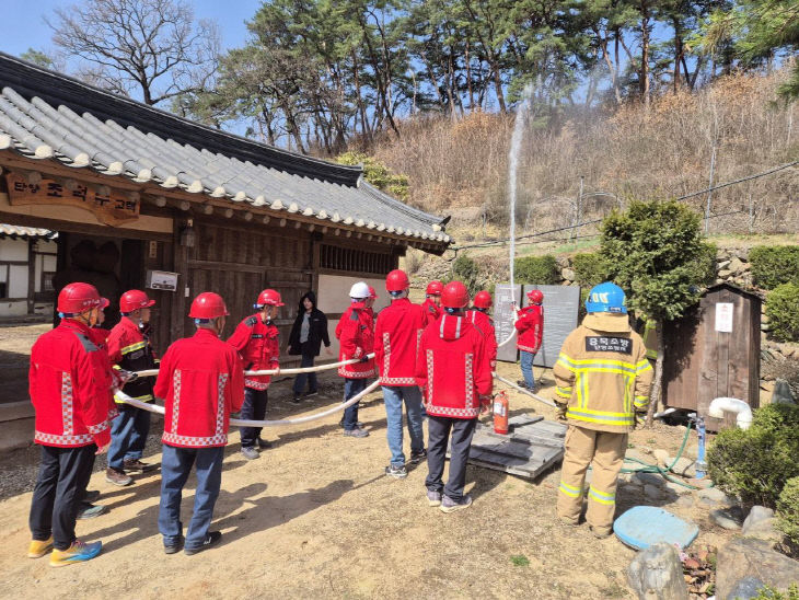 보도 4) 지난 봄 산불초등진화대 훈련