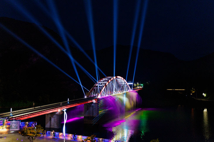 보도 1) 고수대교 교량분수