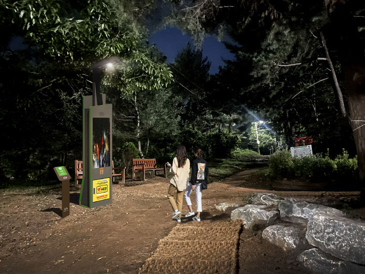 2. 서산시 부춘산 등산로 스마트폴 디자인(안)