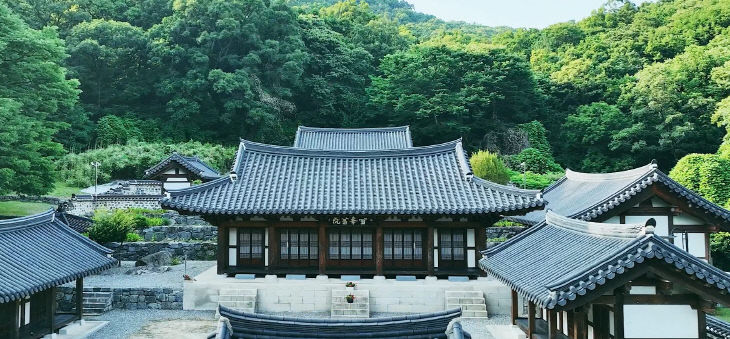 2. 설봉서원 오현을 기리는 추향제 봉행