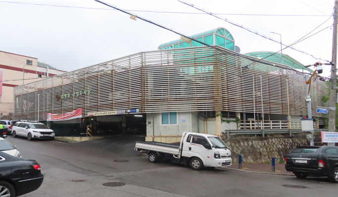 삼방시장 공영주차장 전경