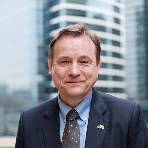 org Wilfried Schmidt)