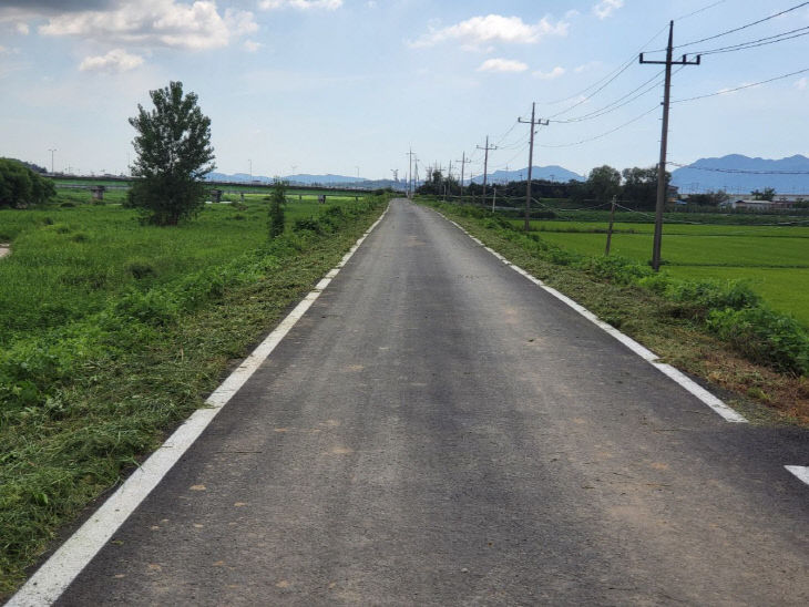 5.국가하천 제방 예초작업 완료 모습