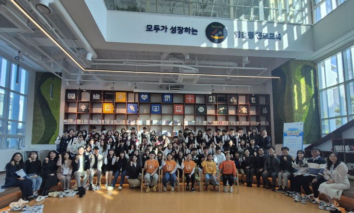 2025년 학생사회참여 발표 축제에서 함께 고민하다2