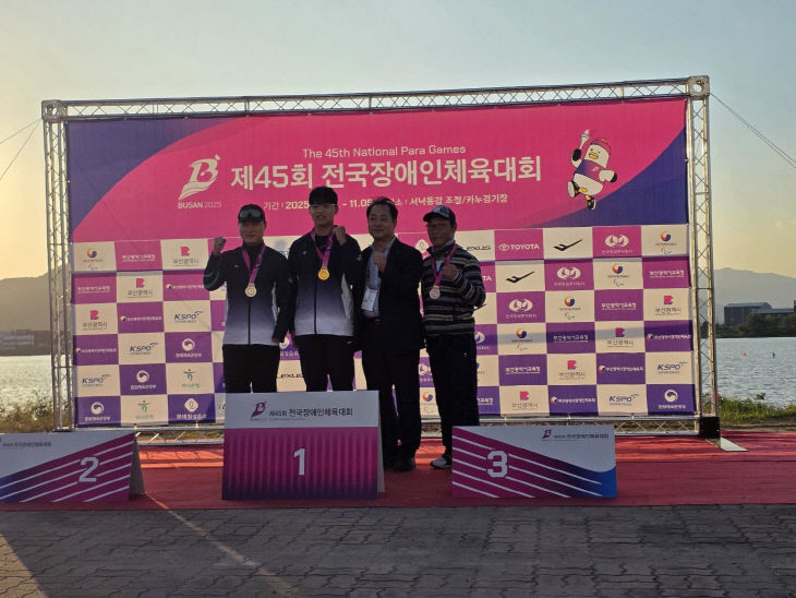 1.조정 단식 시상식(동메달) - 송해준(우측 첫 번째)